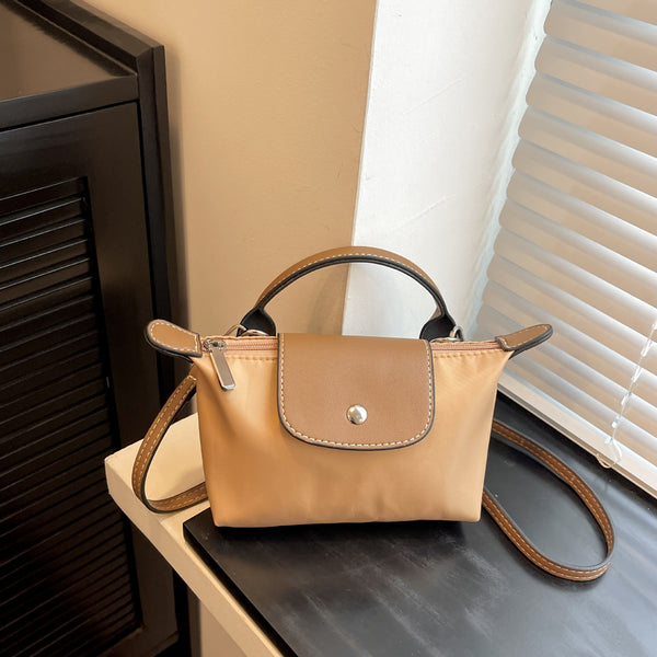 "Chic Retro Style Essential"